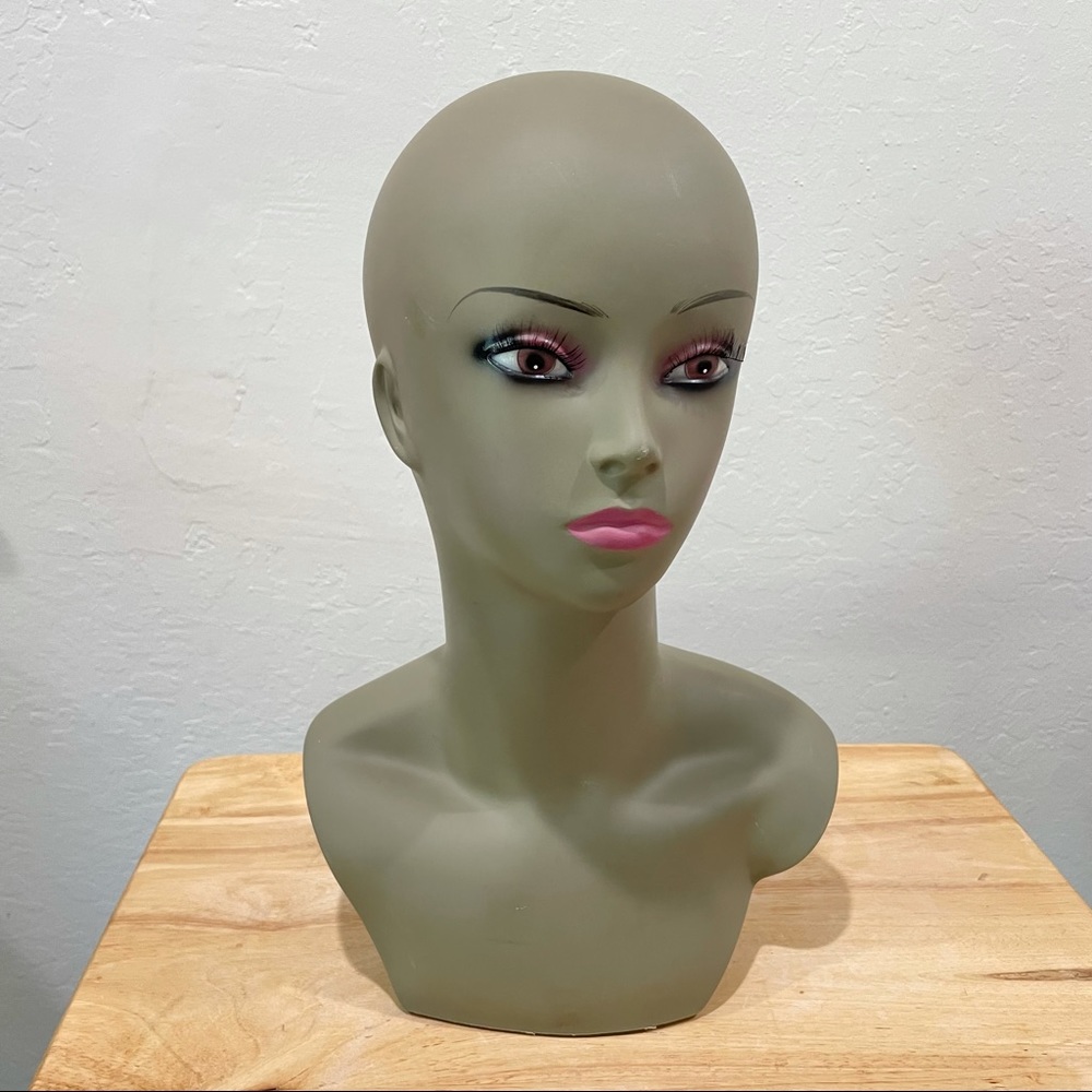 [1] Mannequin Head Plastic Display for Wigs Hats Sunglasses Jewelry